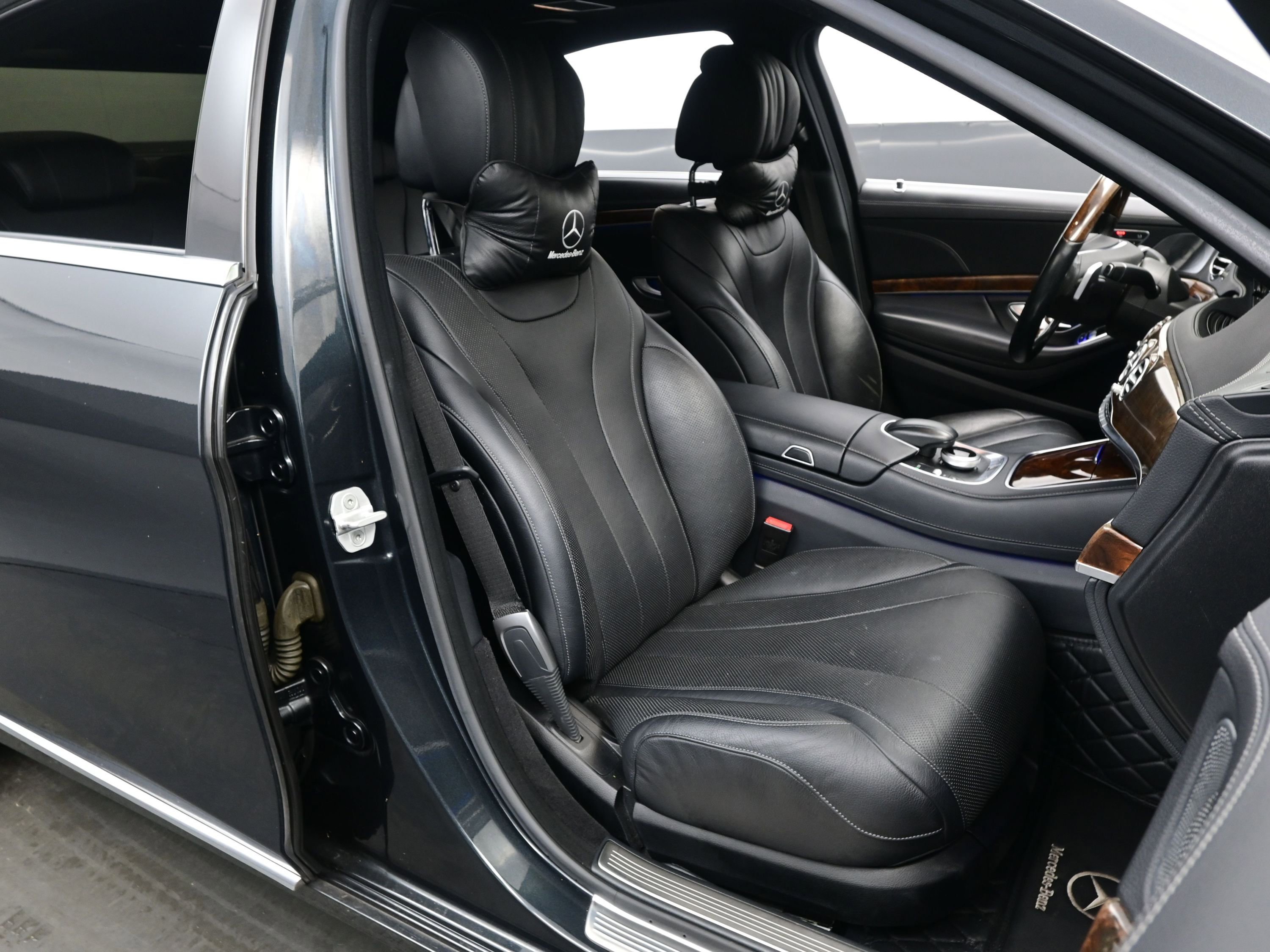 Used 2014 Mercedes-Benz S 550 Sedan image 14