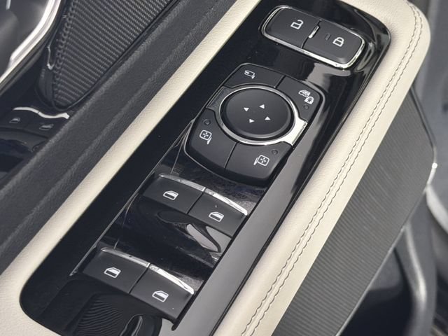 New 2026 Lincoln Aviator AWD image 13
