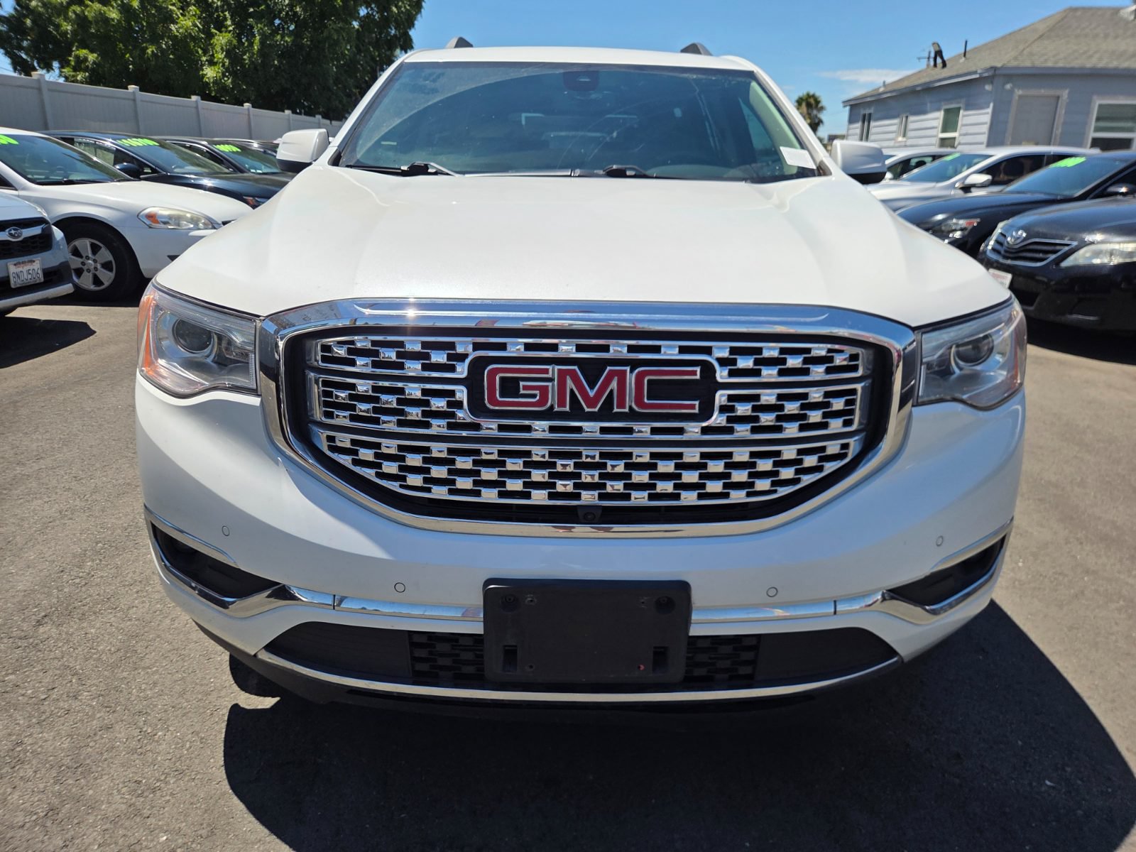 Used 2018 GMC Acadia Denali w/ Technology Package AWD/4WD image 6