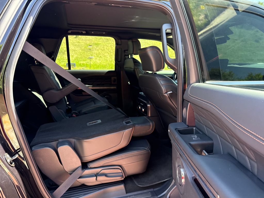 Used 2024 Ford Expedition Max Platinum AWD/4WD image 26