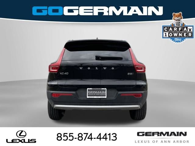 Used 2025 Volvo XC40 B5 Core image 7