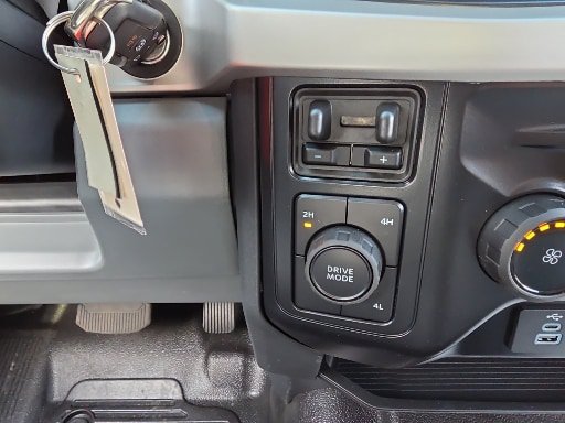 New 2026 Ford F350 XL w/ XL Chrome Package AWD/4WD image 18