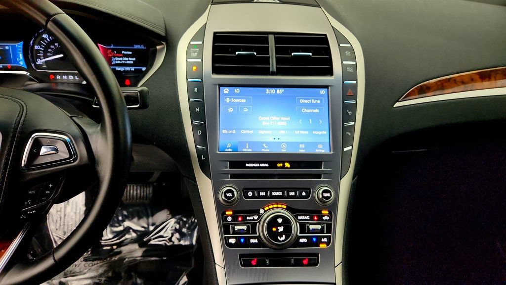 Used 2020 Lincoln MKZ Reserve FWD image 18