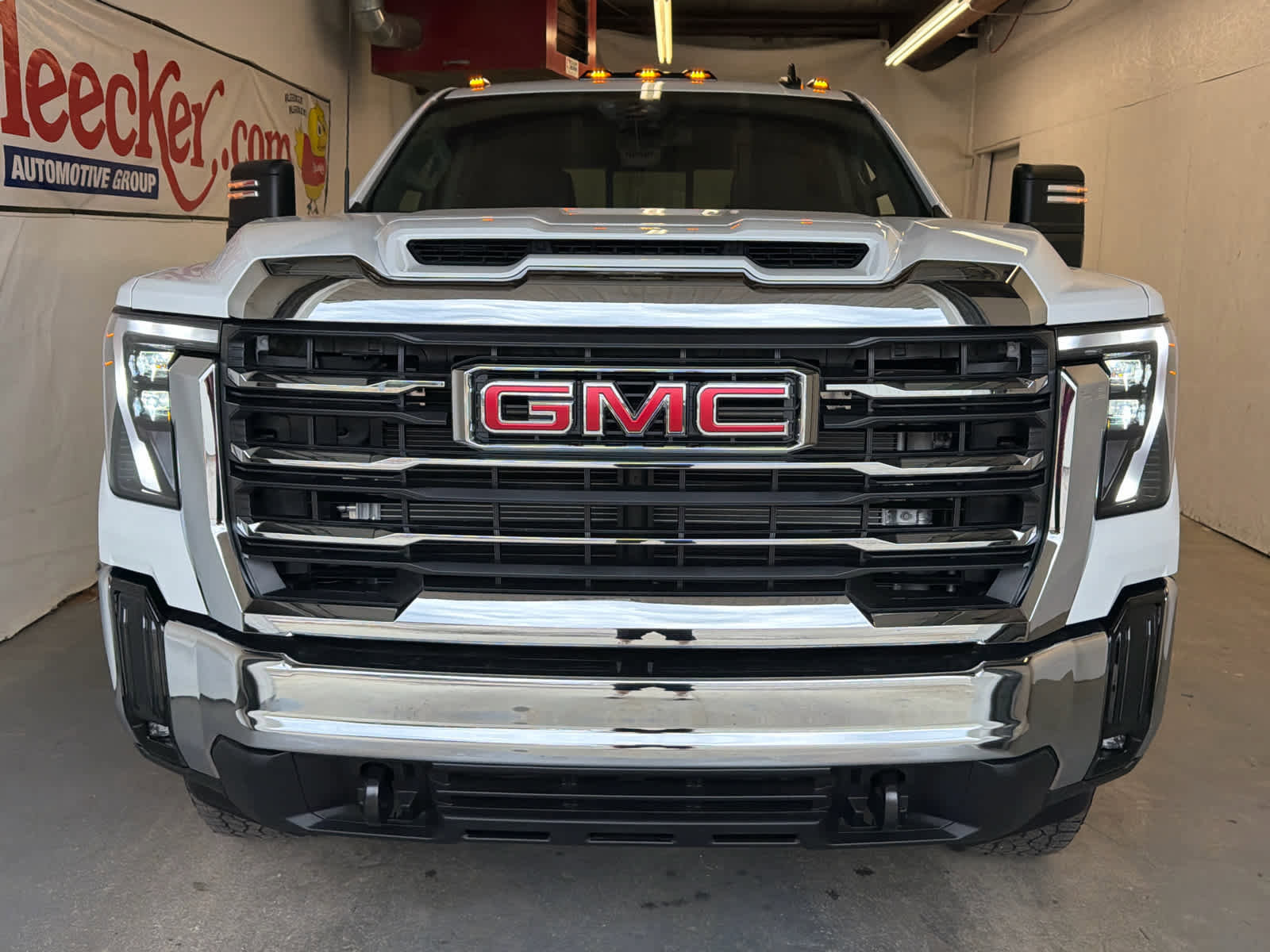 New 2026 GMC Sierra 2500 SLE w/ SLE Value Package; AWD/4WD image 3
