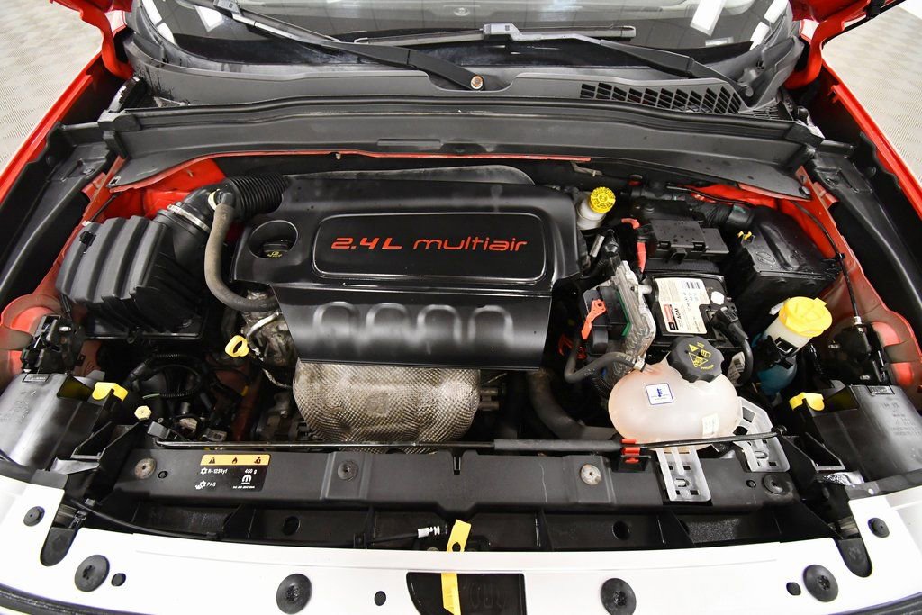 Used 2017 Jeep Renegade Limited image 12