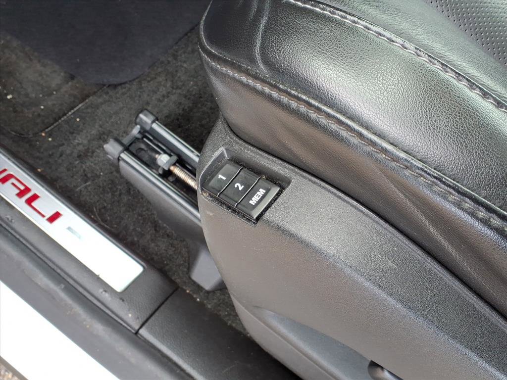 Used 2017 GMC Terrain Denali image 8