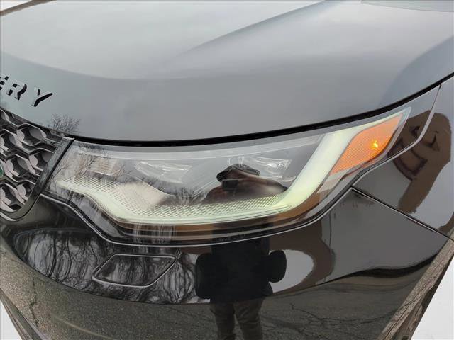 New 2024 Land Rover Discovery Dynamic SE image 2