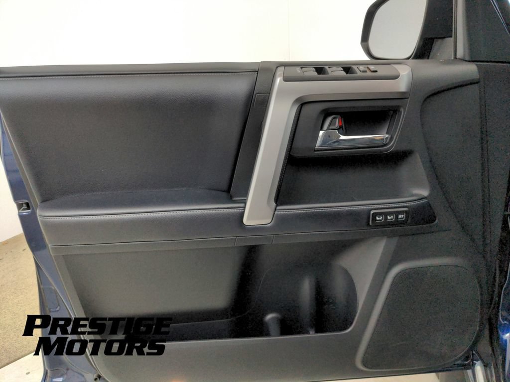 Used 2018 Toyota 4Runner Limited AWD/4WD image 26