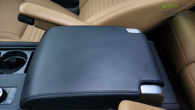 Used 2024 Land Rover Discovery Metropolitan Edition AWD/4WD image 66