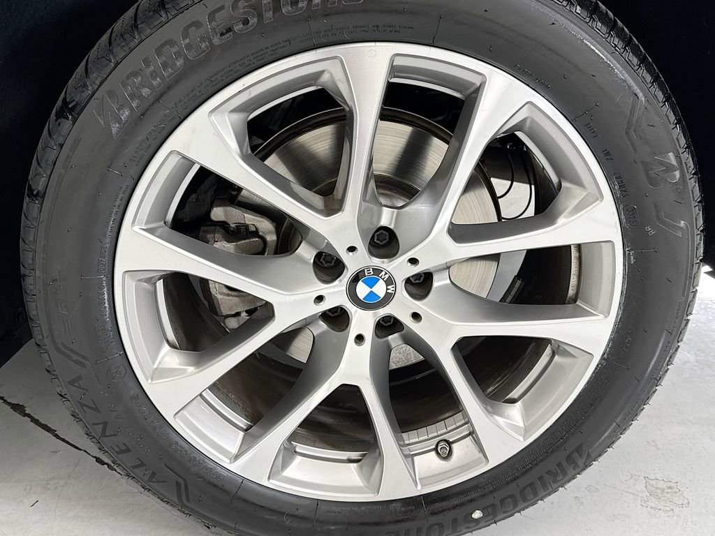Certified 2024 BMW X5 xDrive40i w/ Premium Package AWD/4WD image 30