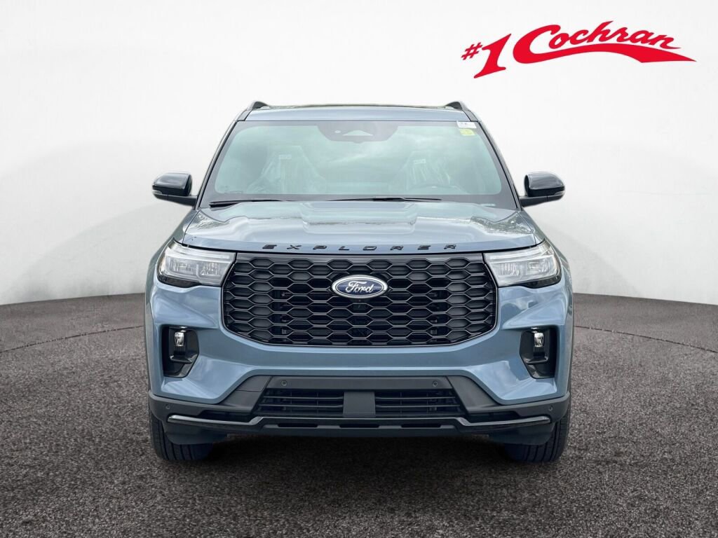 New 2026 Ford Explorer ST-Line image 2