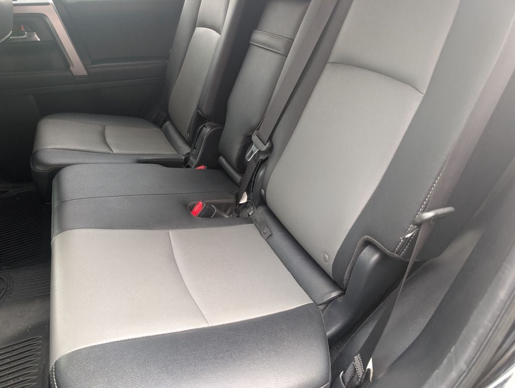 Used 2020 Toyota 4Runner SR5 Premium w/ Moonroof Package AWD/4WD image 4