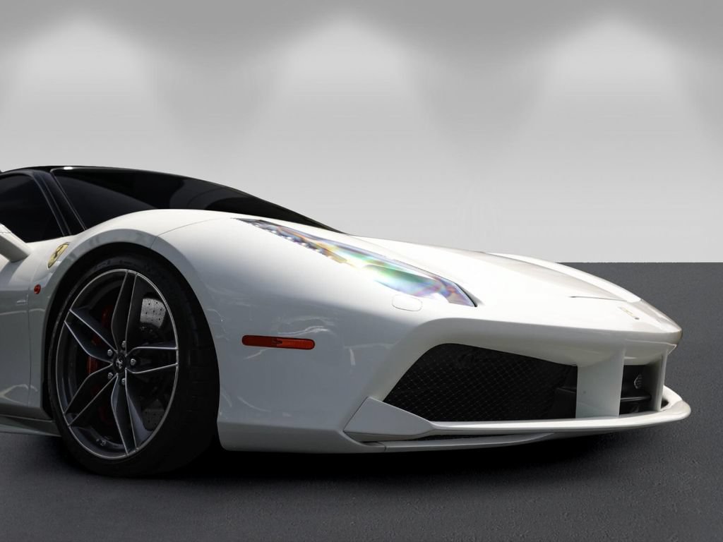Certified 2019 Ferrari 488 GTB RWD image 9