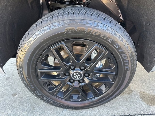 New 2026 Toyota Tundra SR5 image 7