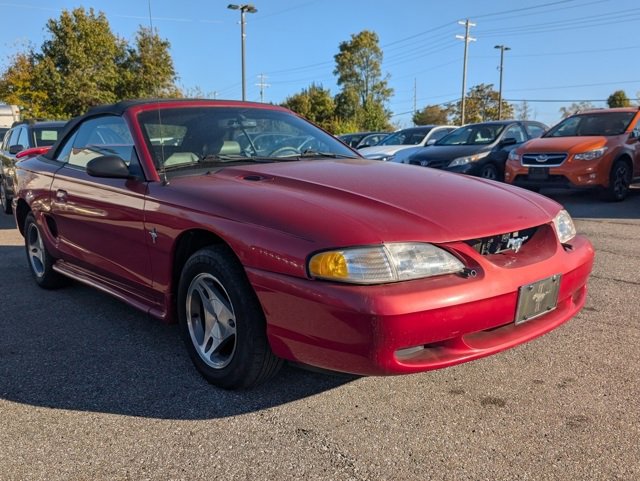 Used 1997 Ford Mustang Convertible image 1