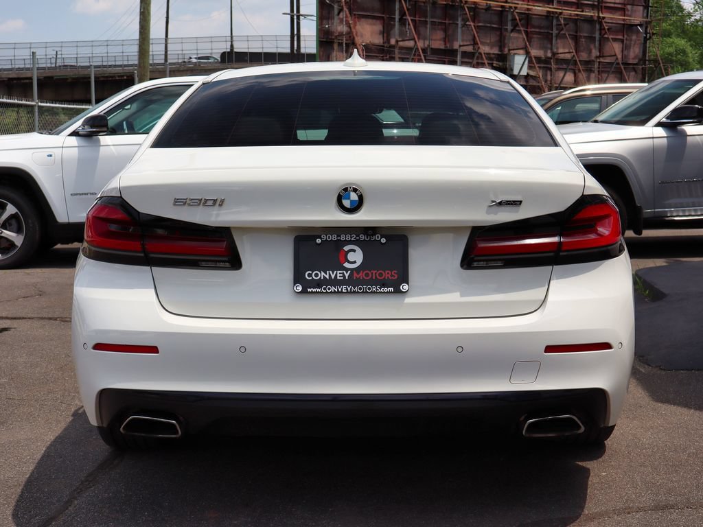 Used 2021 BMW 530i xDrive w/ Convenience Package AWD/4WD image 6