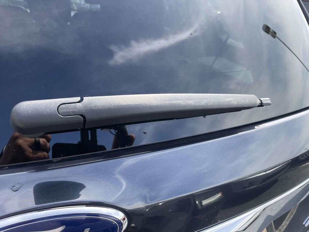 Used 2017 Ford Explorer XLT w/ Equipment Group 202A image 31