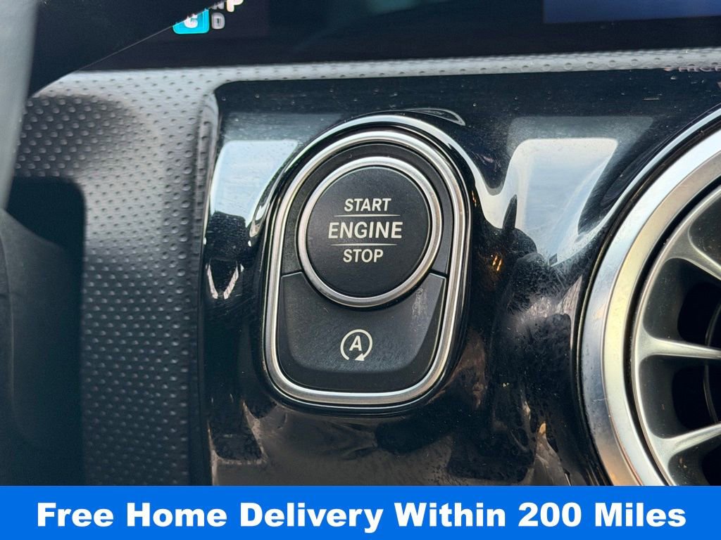 Used 2025 Mercedes-Benz CLA 250 4MATIC image 23