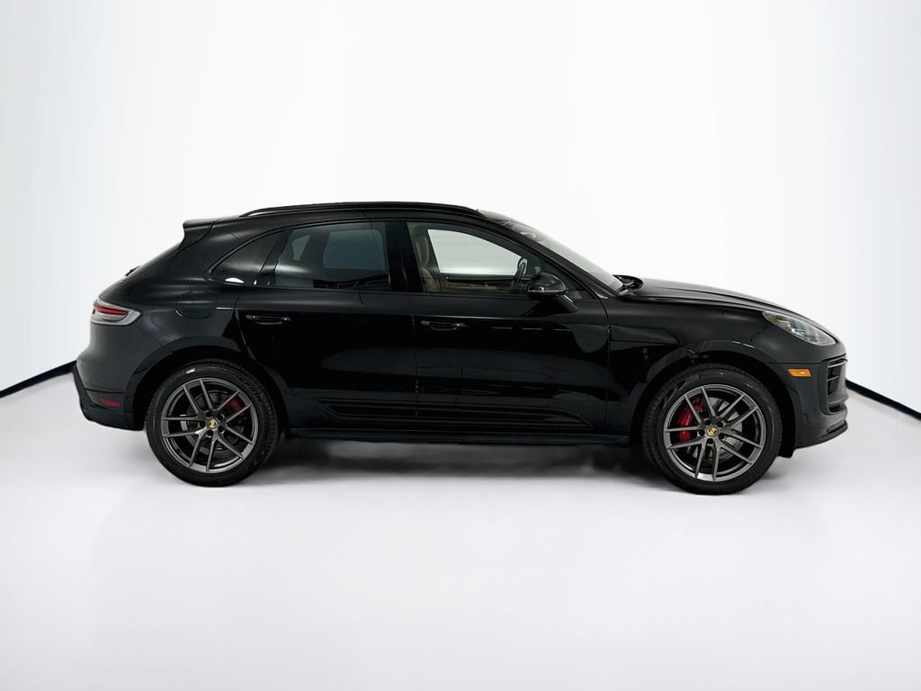 Certified 2025 Porsche Macan S AWD/4WD image 8