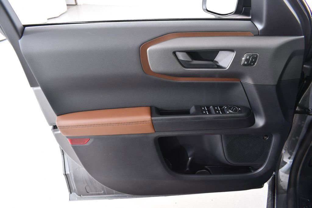 New 2025 Ford Bronco Sport Outer Banks w/ Outer Banks Tech Package+ image 25
