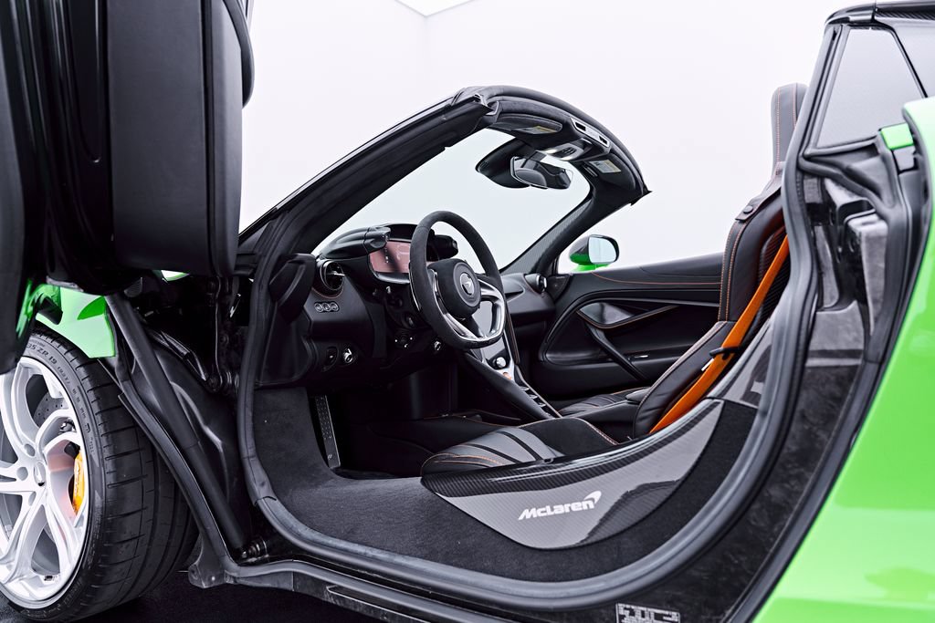 Used 2025 McLaren 750S Spider RWD image 59