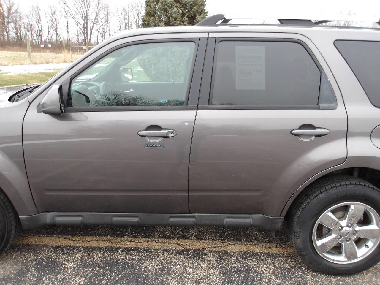 Used 2011 Ford Escape Limited image 32