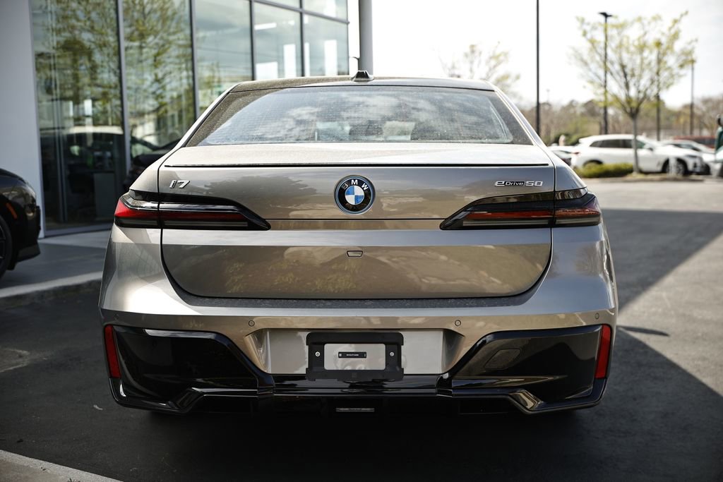 New 2026 BMW i7 eDrive50 w/ M Sport Package image 10