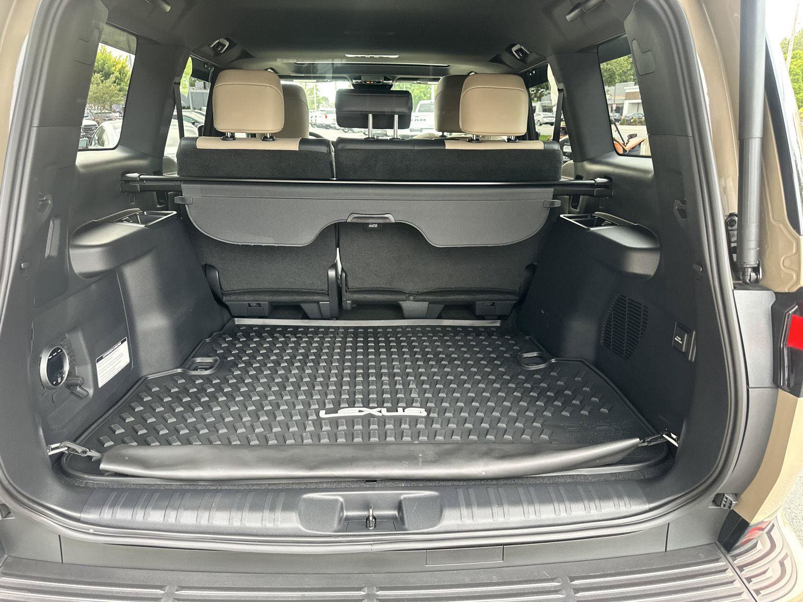 Used 2025 Lexus GX 550 AWD/4WD image 14