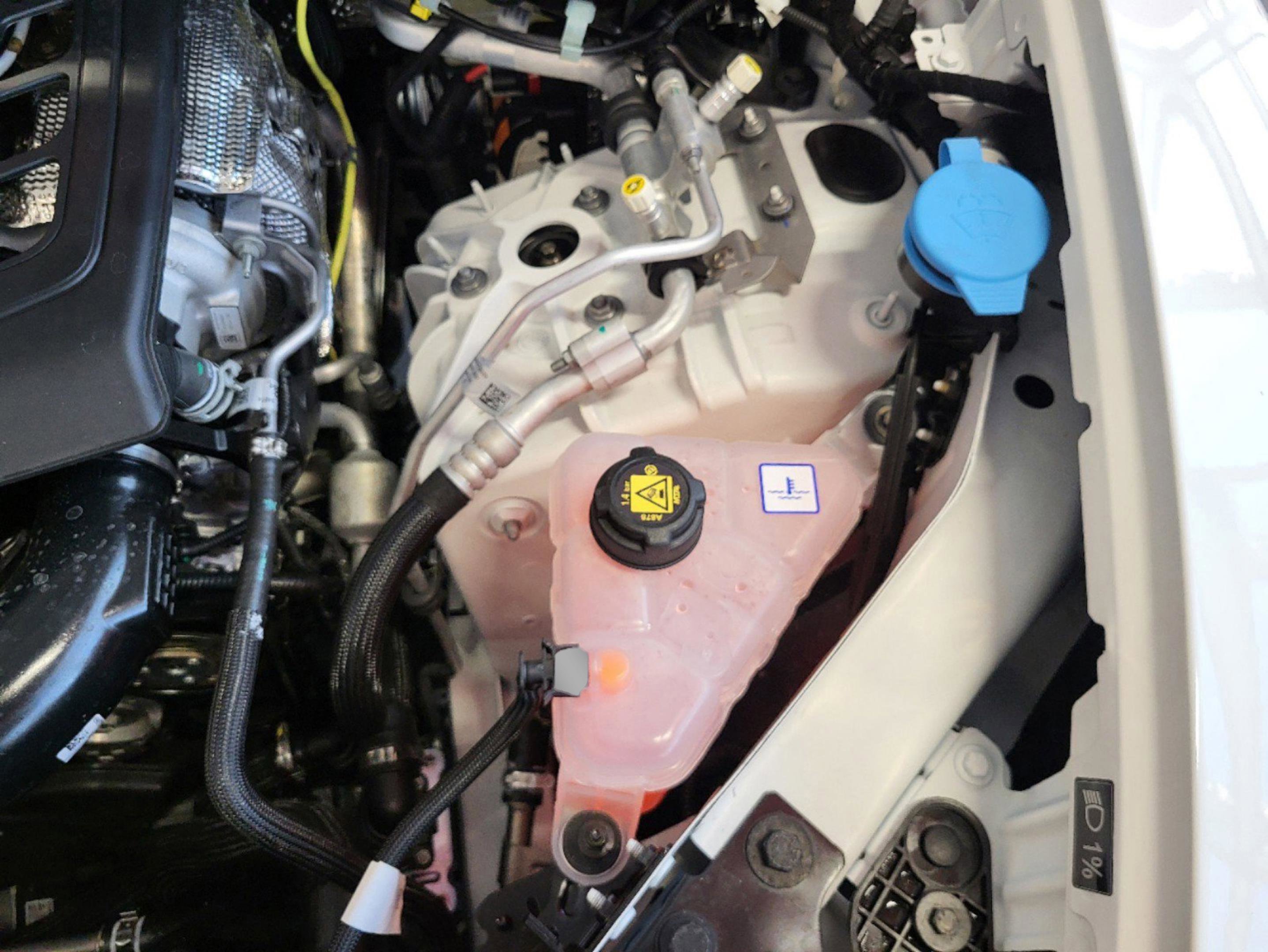 New 2025 Alfa Romeo Stelvio Sprint image 59