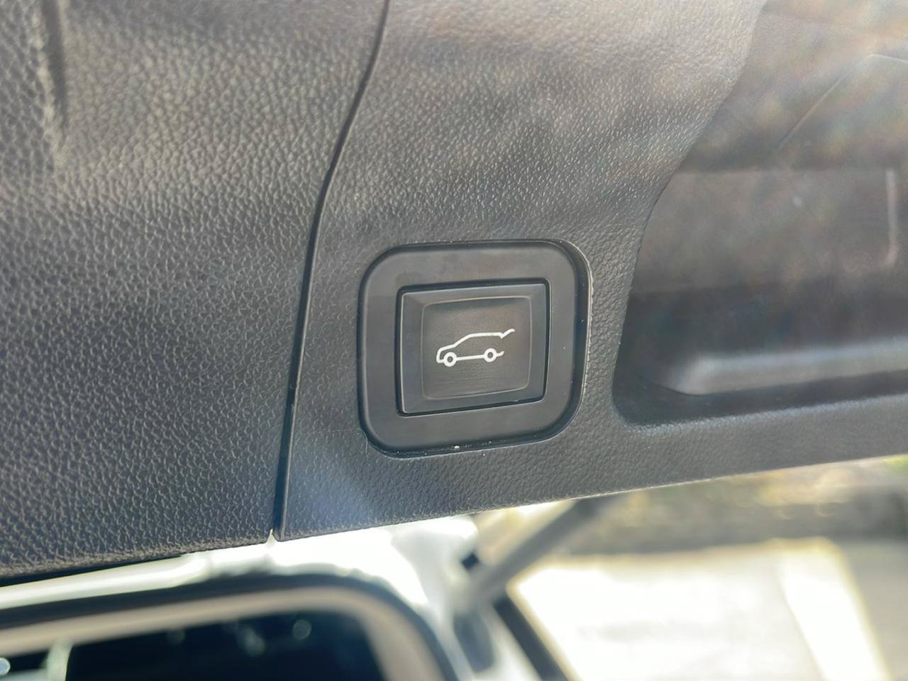 Used 2019 GMC Acadia SLE AWD/4WD image 28