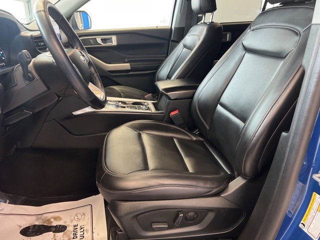 Used 2023 Ford Explorer XLT w/ Equipment Group 202A image 22