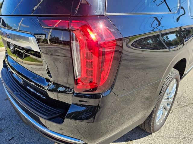 Used 2022 GMC Yukon XL Denali w/ Denali Ultimate Package image 11