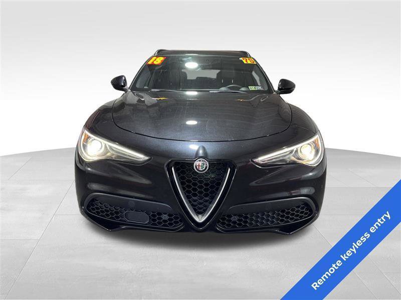 Used 2018 Alfa Romeo Stelvio Ti Sport image 2