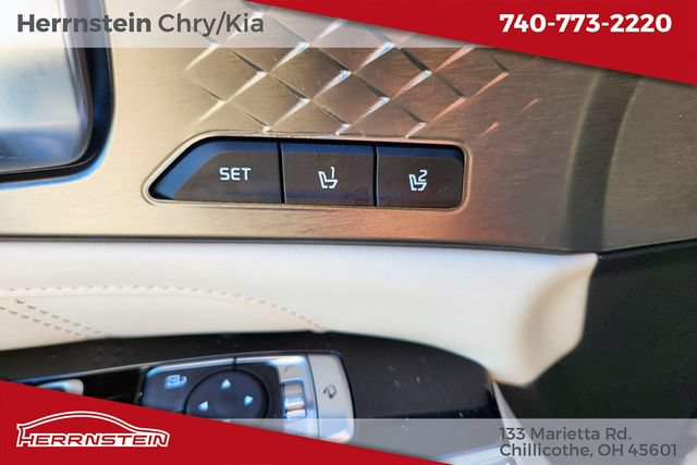 Used 2024 Kia Sorento SX Prestige AWD/4WD image 16