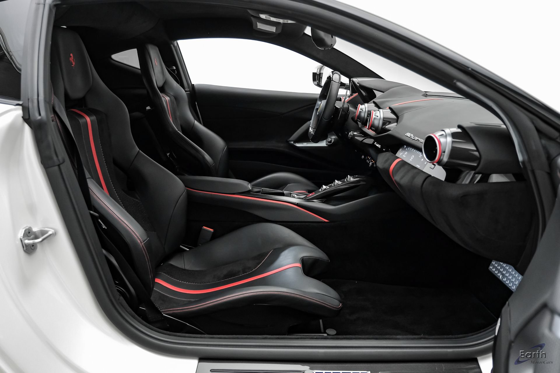 Used 2019 Ferrari 812 Superfast RWD image 60