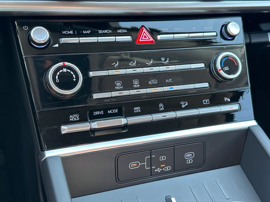 New 2026 Hyundai Santa Fe SE AWD/4WD image 18