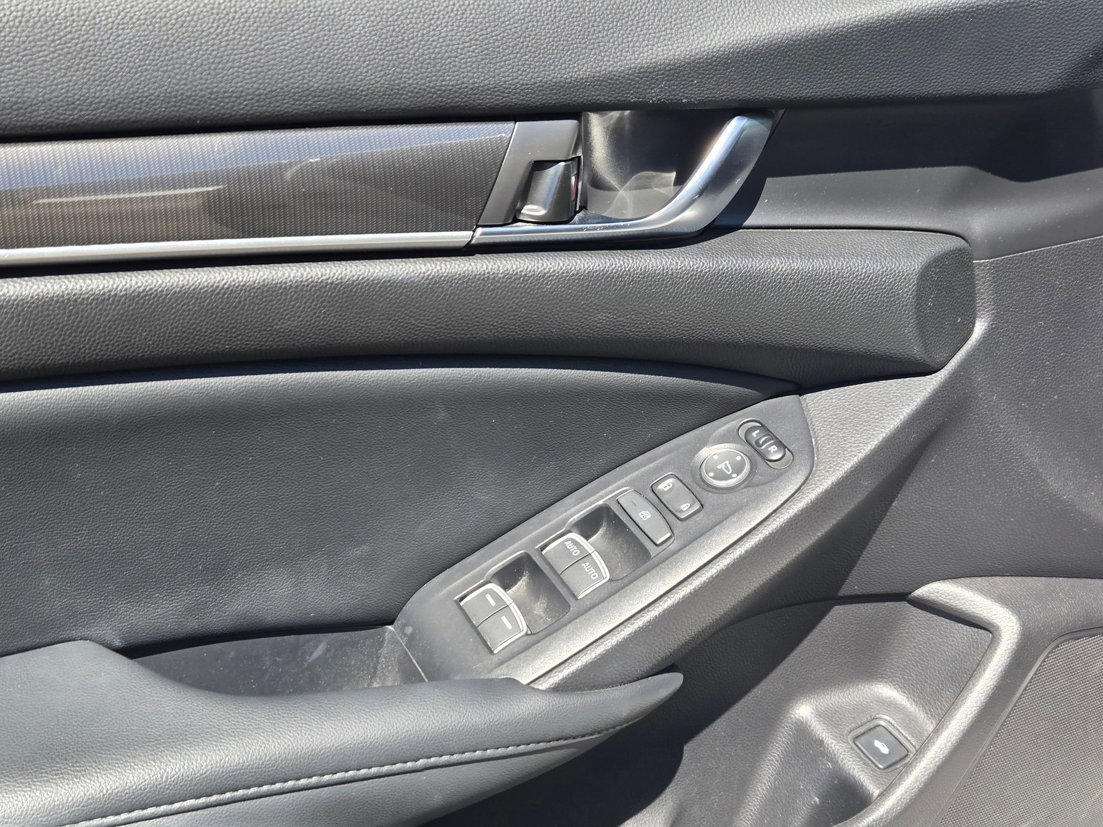 Used 2022 Honda Accord Sport Special Edition image 11