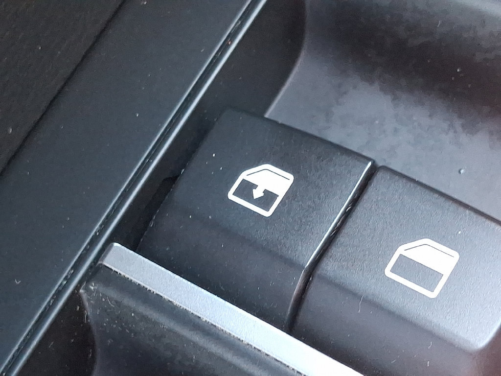 Used 2022 Kia Forte LXS FWD image 25