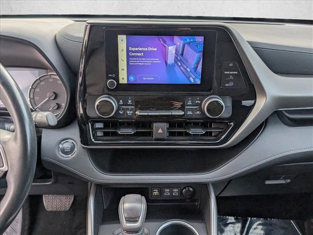 Used 2023 Toyota Highlander LE image 19