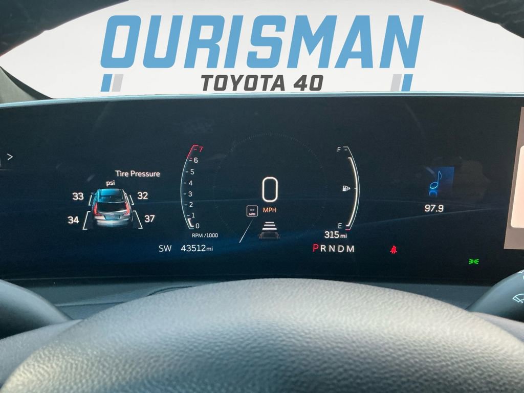 Used 2024 Cadillac XT4 Premium Luxury image 23