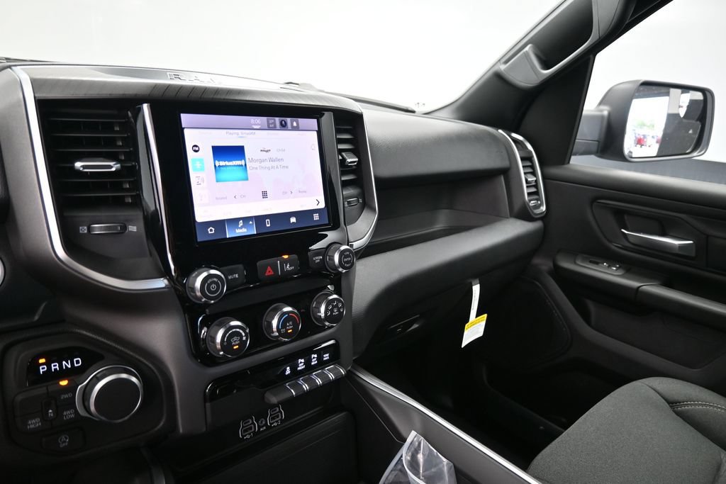 New 2026 RAM 1500 Express AWD/4WD image 16