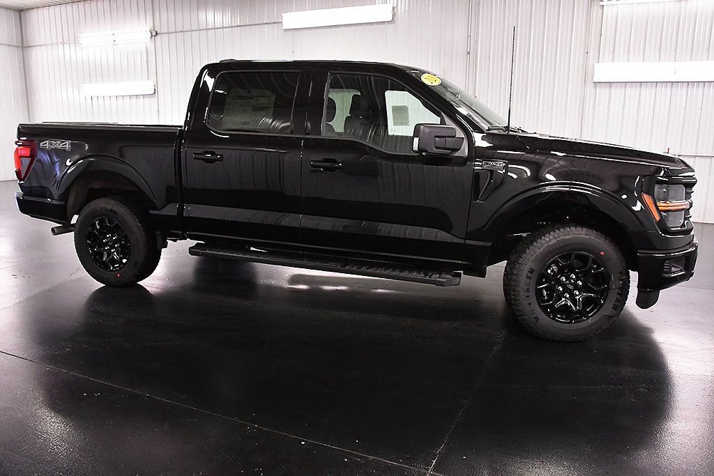 New 2026 Ford F150 XLT w/ Equipment Group 302A MID AWD/4WD image 8