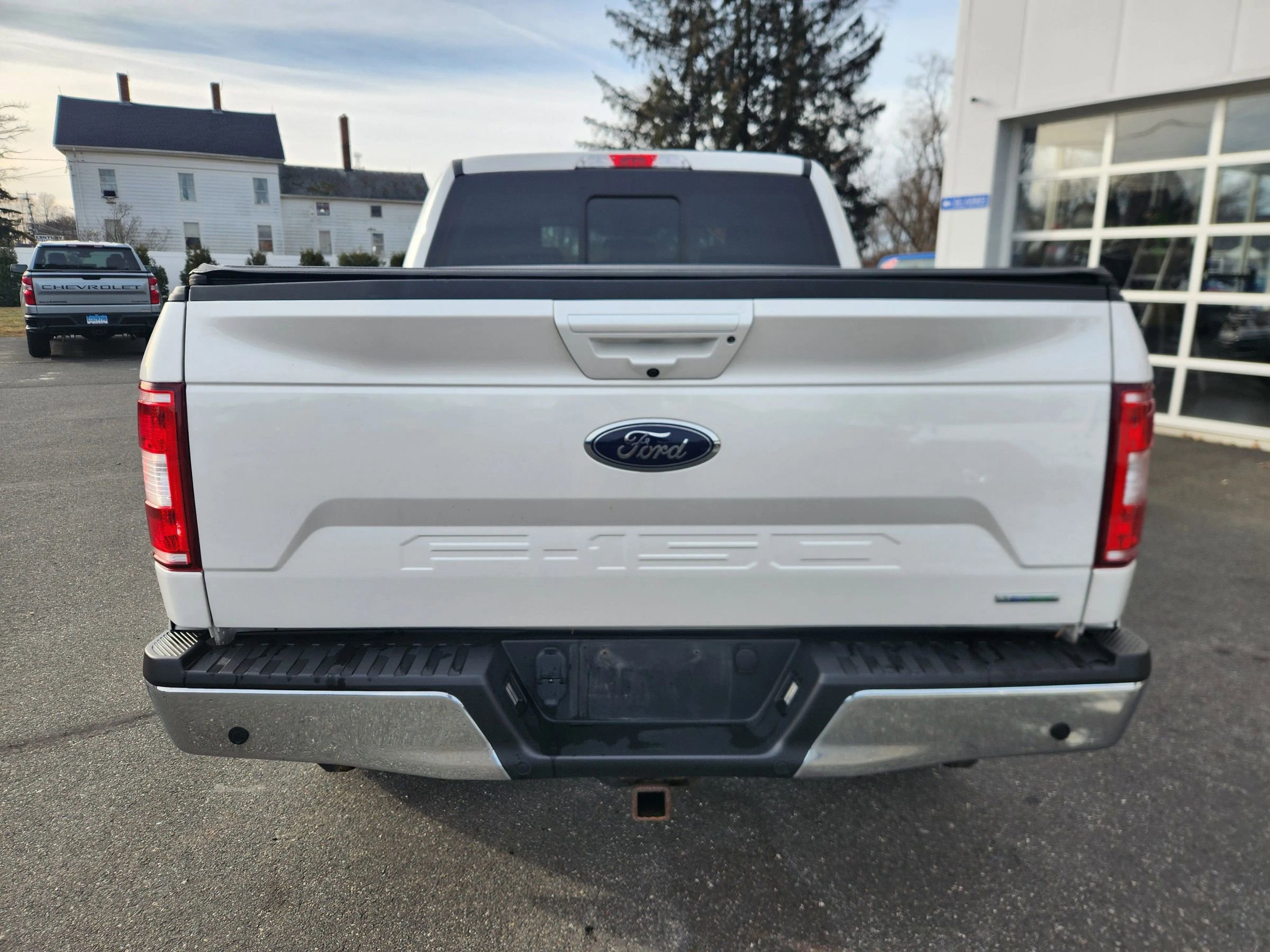 Used 2018 Ford F150 Lariat w/ FX4 Off-Road Package image 14