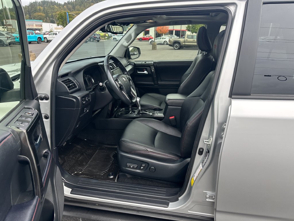 Used 2023 Toyota 4Runner TRD Off-Road Premium w/ Moonroof Package AWD/4WD image 13