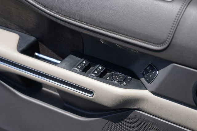 Used 2019 Ford Expedition Limited RWD image 31