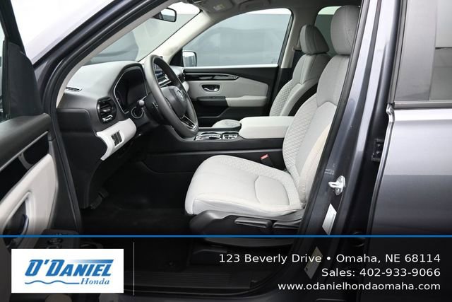 Used 2023 Honda Pilot LX image 25