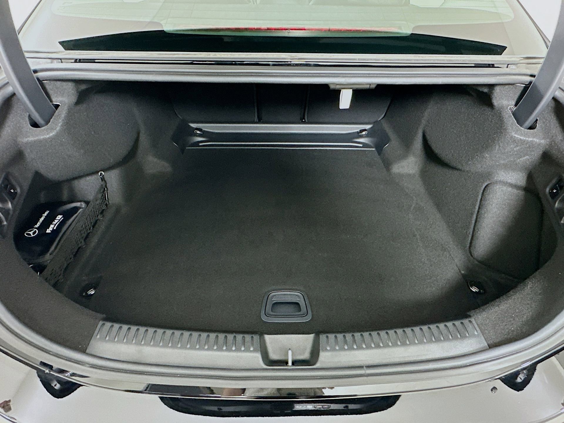 Used 2025 Mercedes-Benz E 350 Sedan image 27