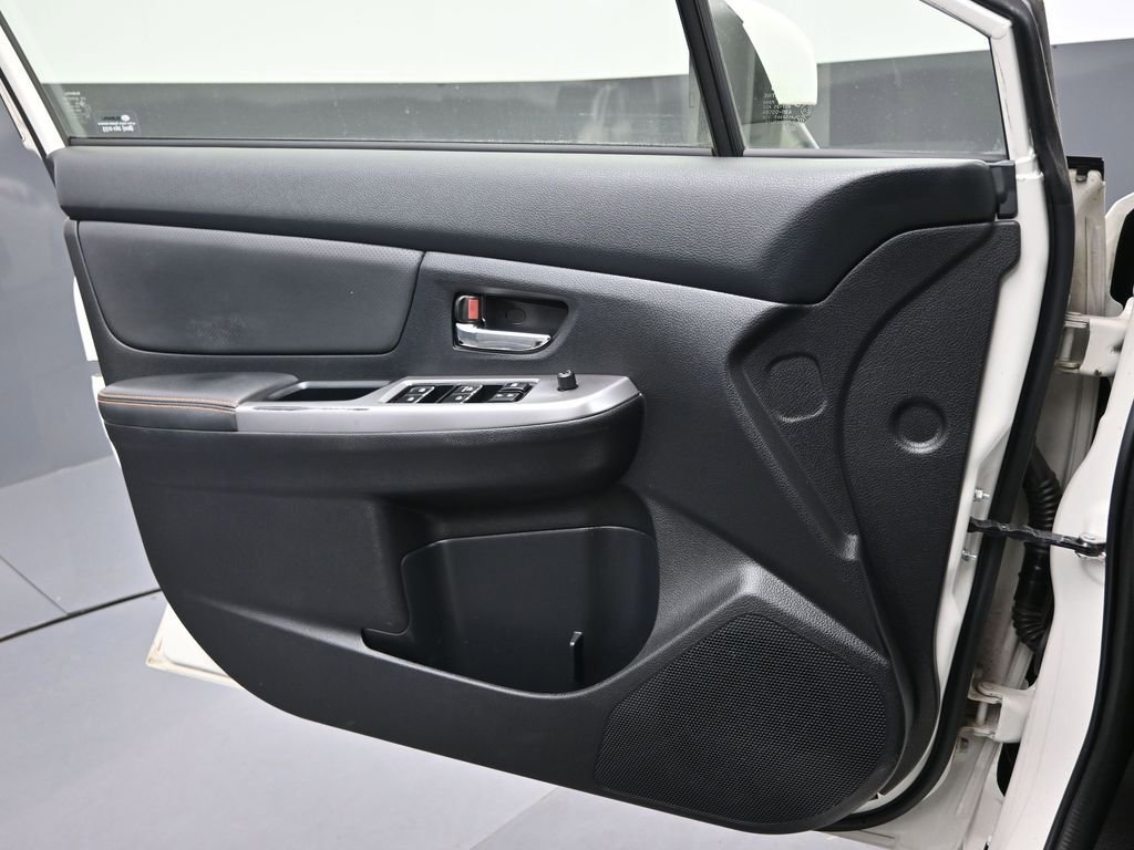 Used 2016 Subaru Crosstrek 2.0i Limited image 12