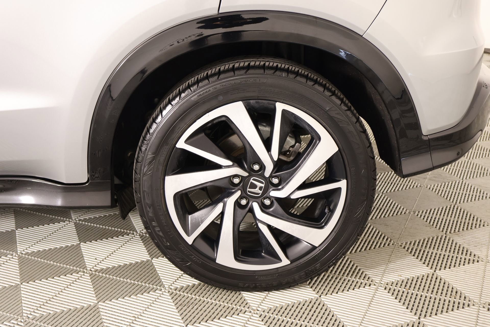 Used 2019 Honda HR-V Sport image 17