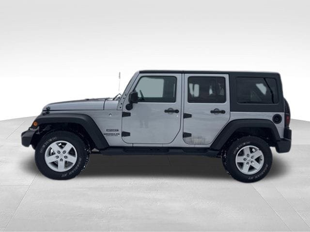 Used 2017 Jeep Wrangler Unlimited Sport w/ Quick Order Package 24S AWD/4WD image 2